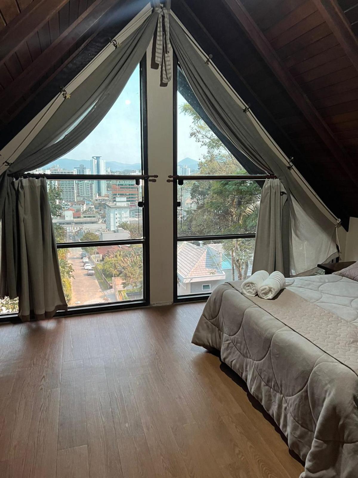 Pousada Casa Da Pedra บลูเมเนา ภายนอก รูปภาพ