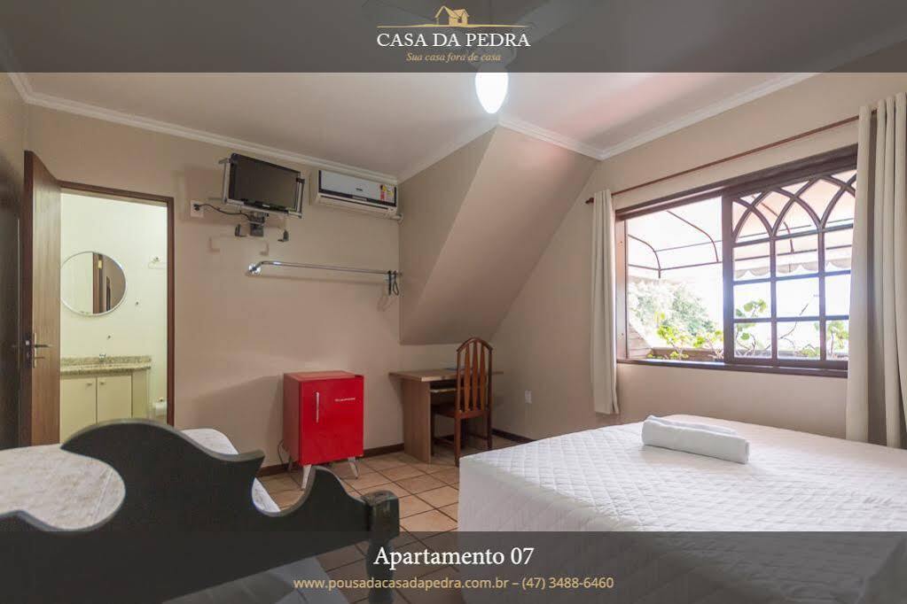 Pousada Casa Da Pedra บลูเมเนา ภายนอก รูปภาพ