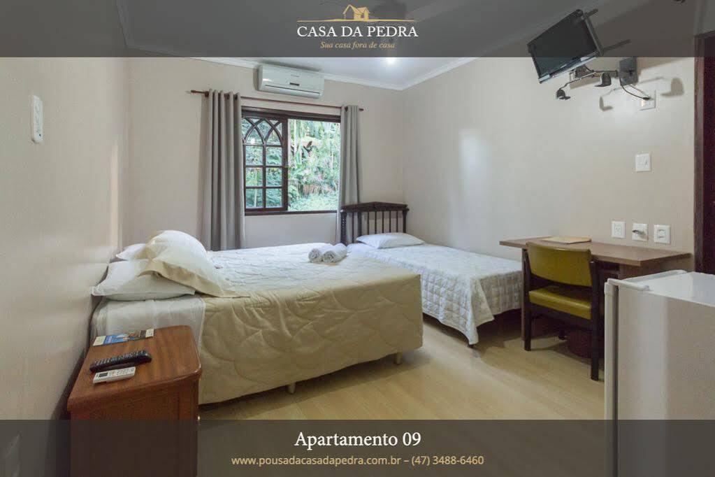 Pousada Casa Da Pedra บลูเมเนา ภายนอก รูปภาพ