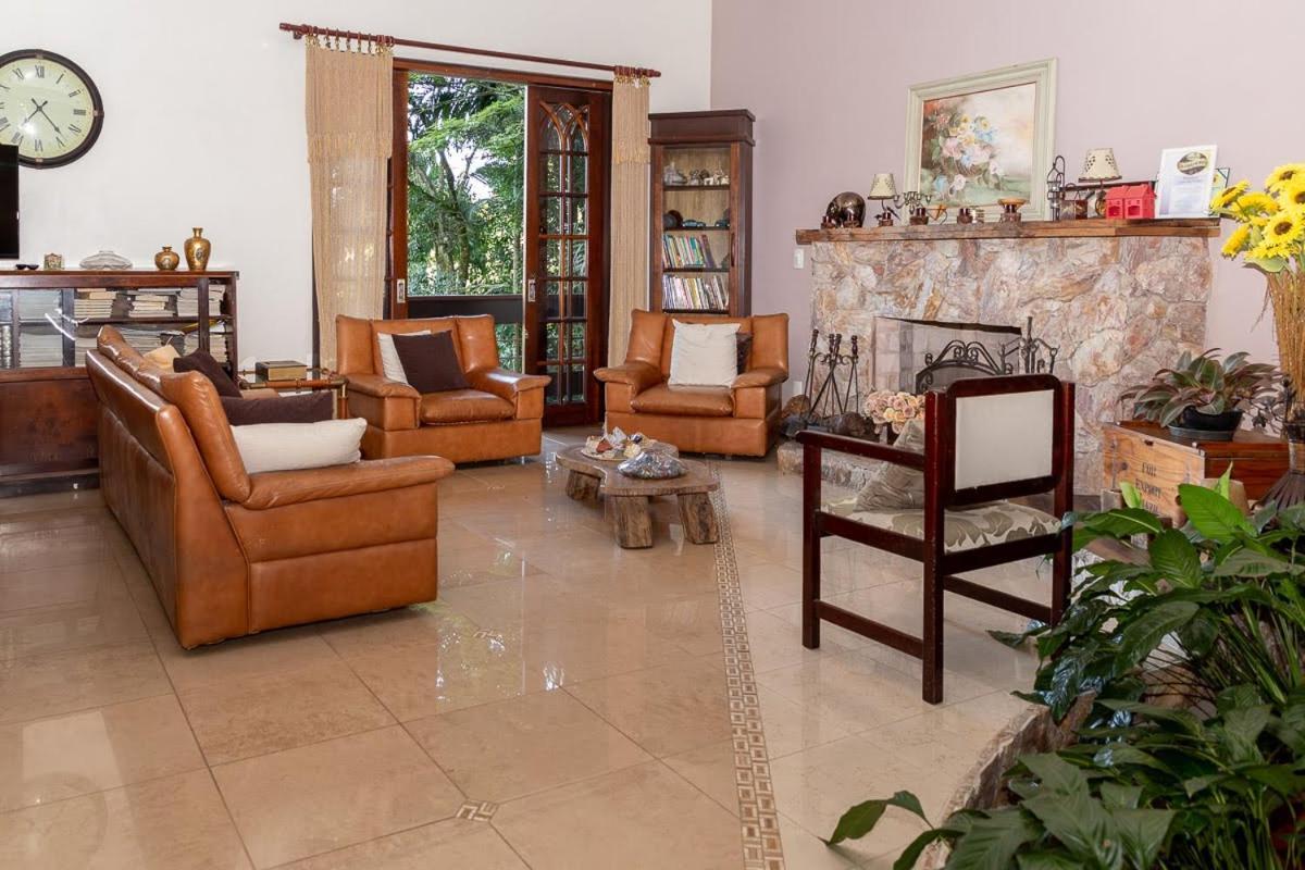 Pousada Casa Da Pedra บลูเมเนา ภายนอก รูปภาพ